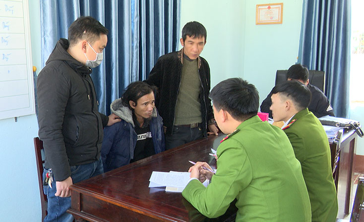 Bắt giữ đối tượng trốn truy nã