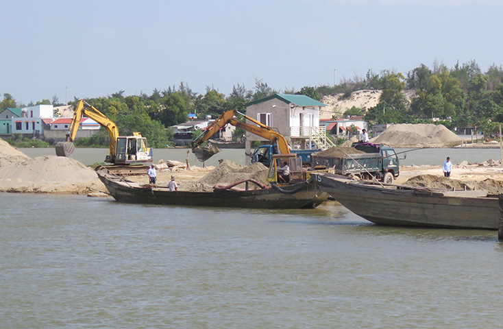 Tăng cường quản lý hoạt động khai thác cát, sỏi