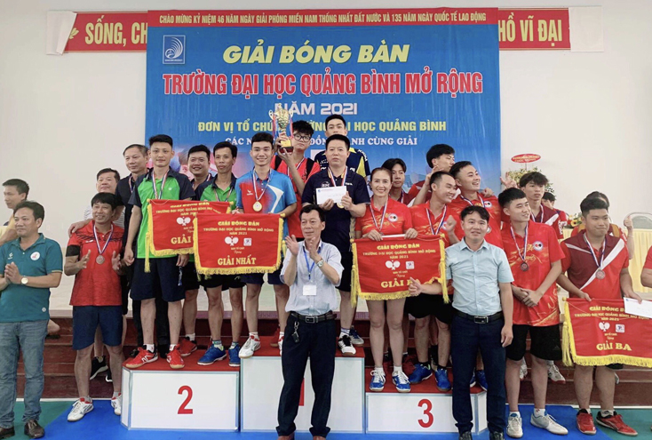 Giải bóng bàn Trường đại học Quảng Bình mở rộng năm 2021