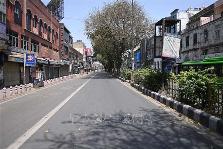 Ca mắc COVID-19 tăng mạnh, New Delhi (Ấn Độ) gia hạn phong tỏa thêm một tuần