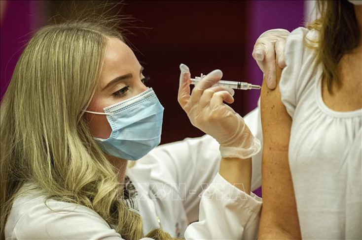 Mỹ nghiên cứu mức độ an toàn của vaccine ngừa COVID-19 với thai phụ, sản phụ