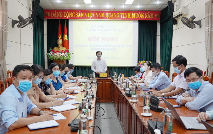 Sơ kết công tác quản lý nhà nước về thông tin và truyền thông