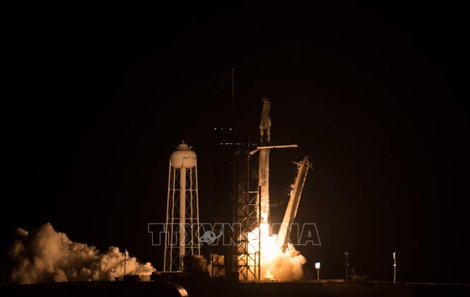 SpaceX chuẩn bị cho sứ mệnh đặc biệt đưa 4 phi hành gia không chuyên lên vũ trụ