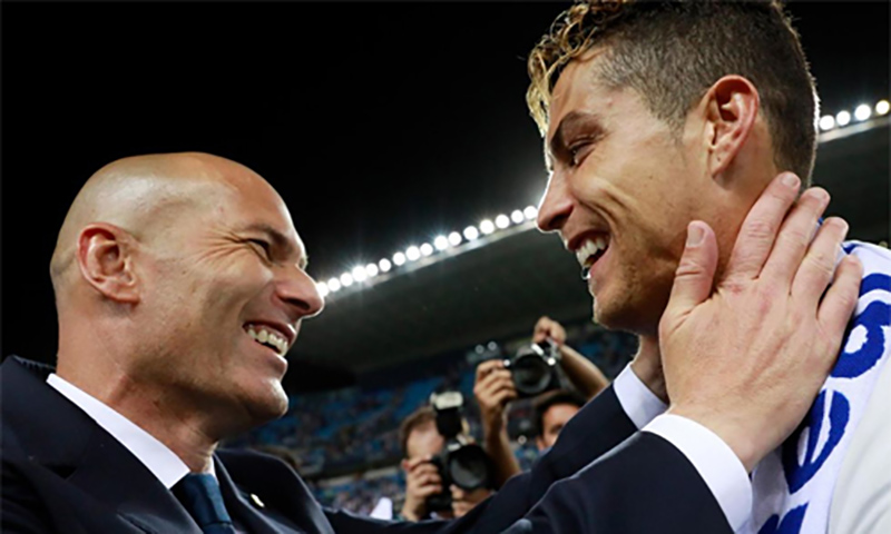 Man United tiếp tục "đi đêm" với Zidane?