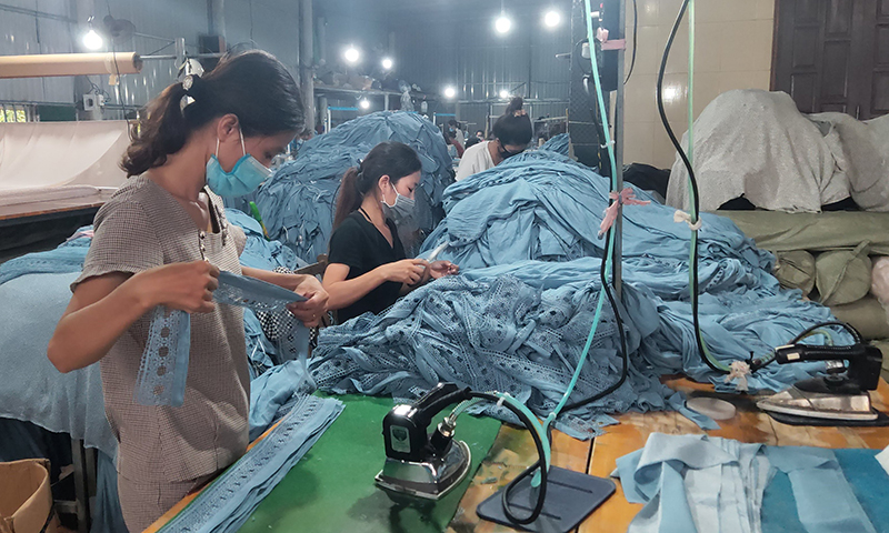 Vững niềm tin, vượt thử thách