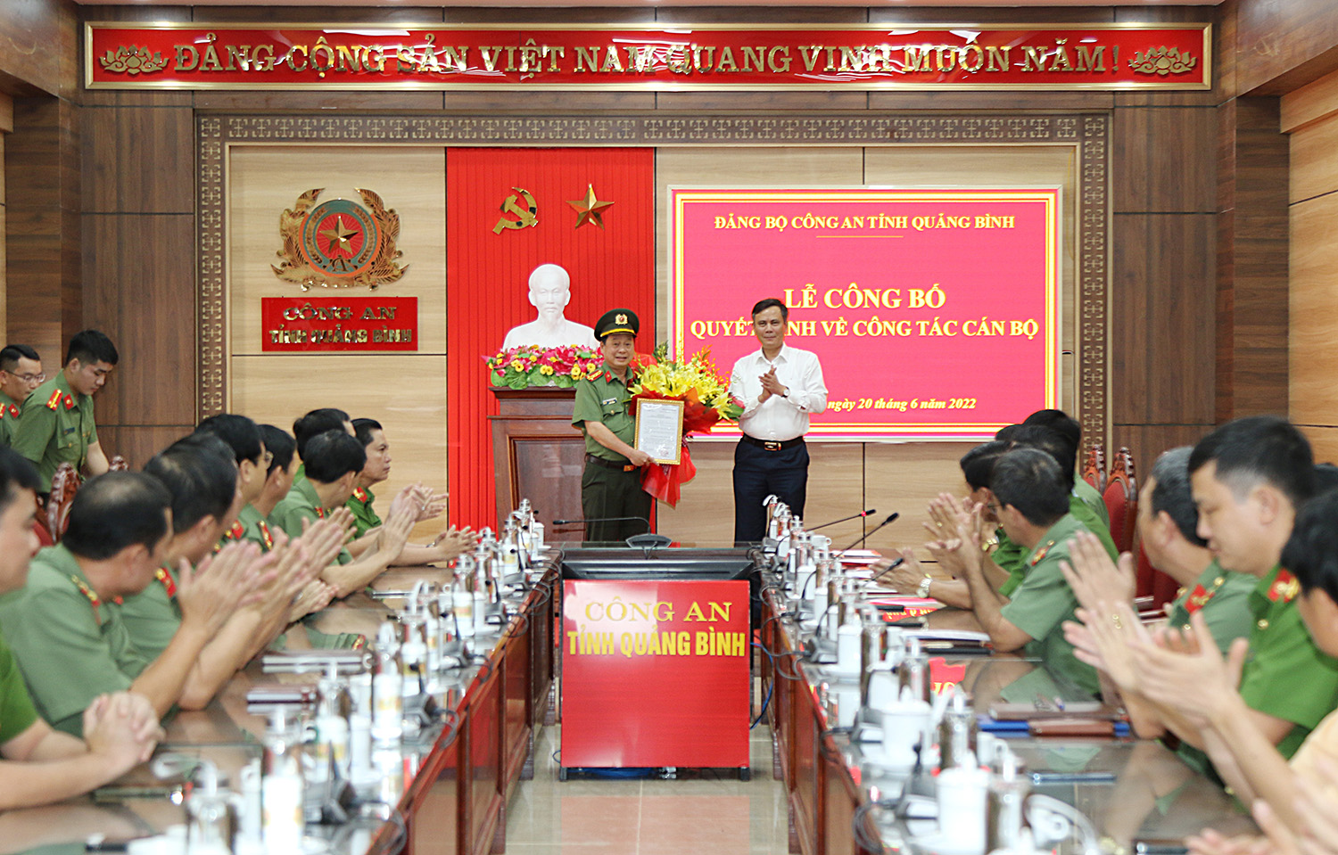 Công bố quyết định Bí thư Đảng ủy Công an tỉnh