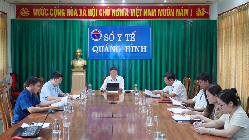 Tiêm đủ mũi vắc-xin phòng Covid-19 cho trẻ em khi trở lại trường học