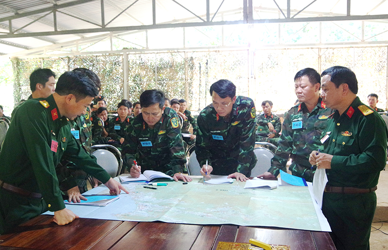 Bộ CHQS tỉnh: Diễn tập chỉ huy tham mưu 1 bên 2 cấp trên bản đồ và ngoài thực địa năm 2022