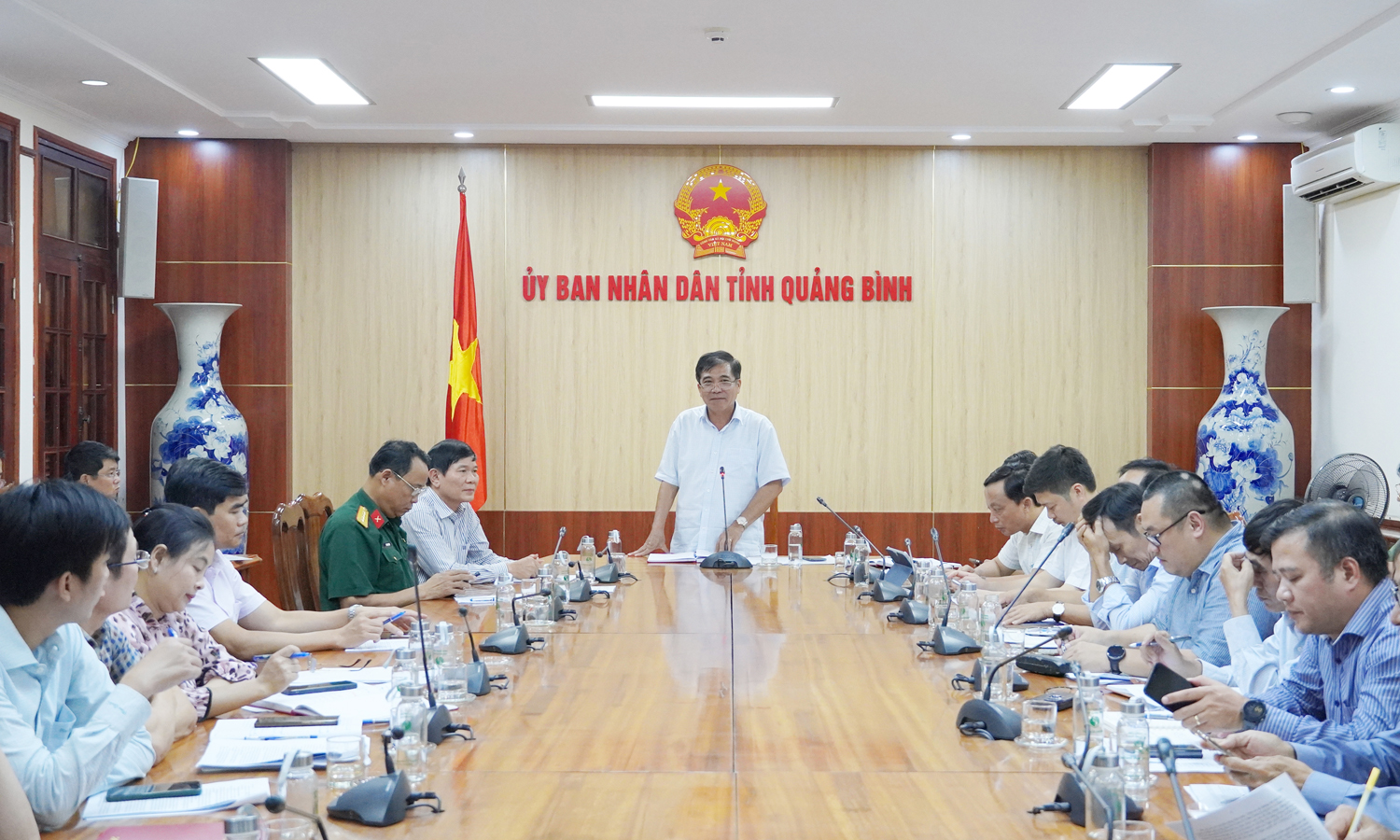 Khẩn trương bàn giao mặt bằng dự án đường bộ cao tốc Bắc-Nam