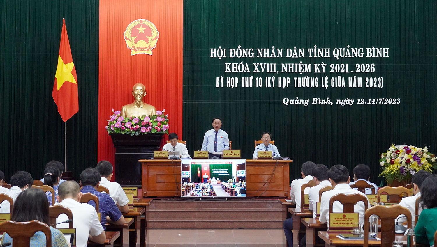 Thông qua các nghị quyết và bế mạc kỳ họp thứ 10, HĐND tỉnh khóa XVIII
