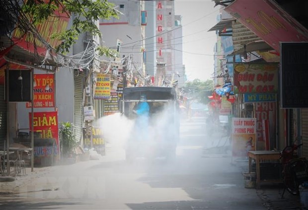 Cấp miễn phí viên sát khuẩn hỗ trợ địa phương phòng, chống dịch bệnh