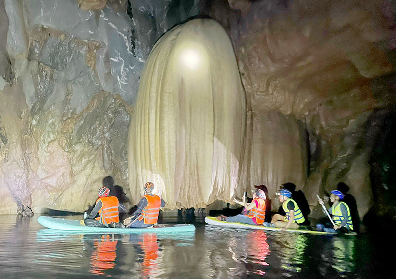 Quảng Ninh: Vận động người dân xã Trường Sơn giữ gìn hệ thống hang động
