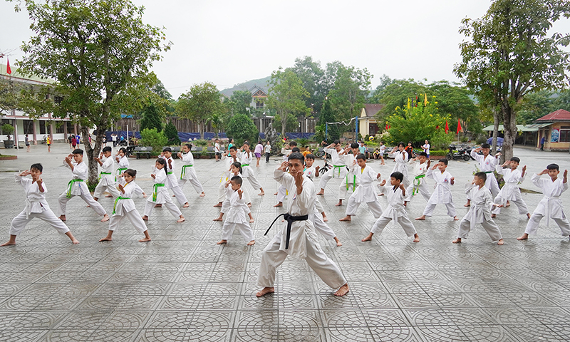 "Gieo" võ Karate-Do ở vùng cao