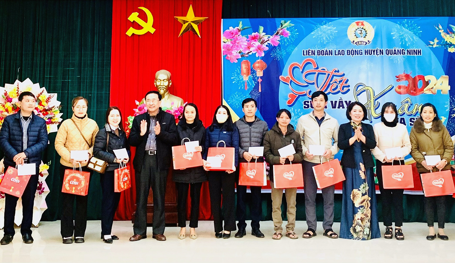 Tết đoàn viên-Xuân yêu thương