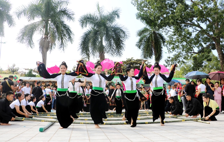 Nhịp xòe Điện Biên