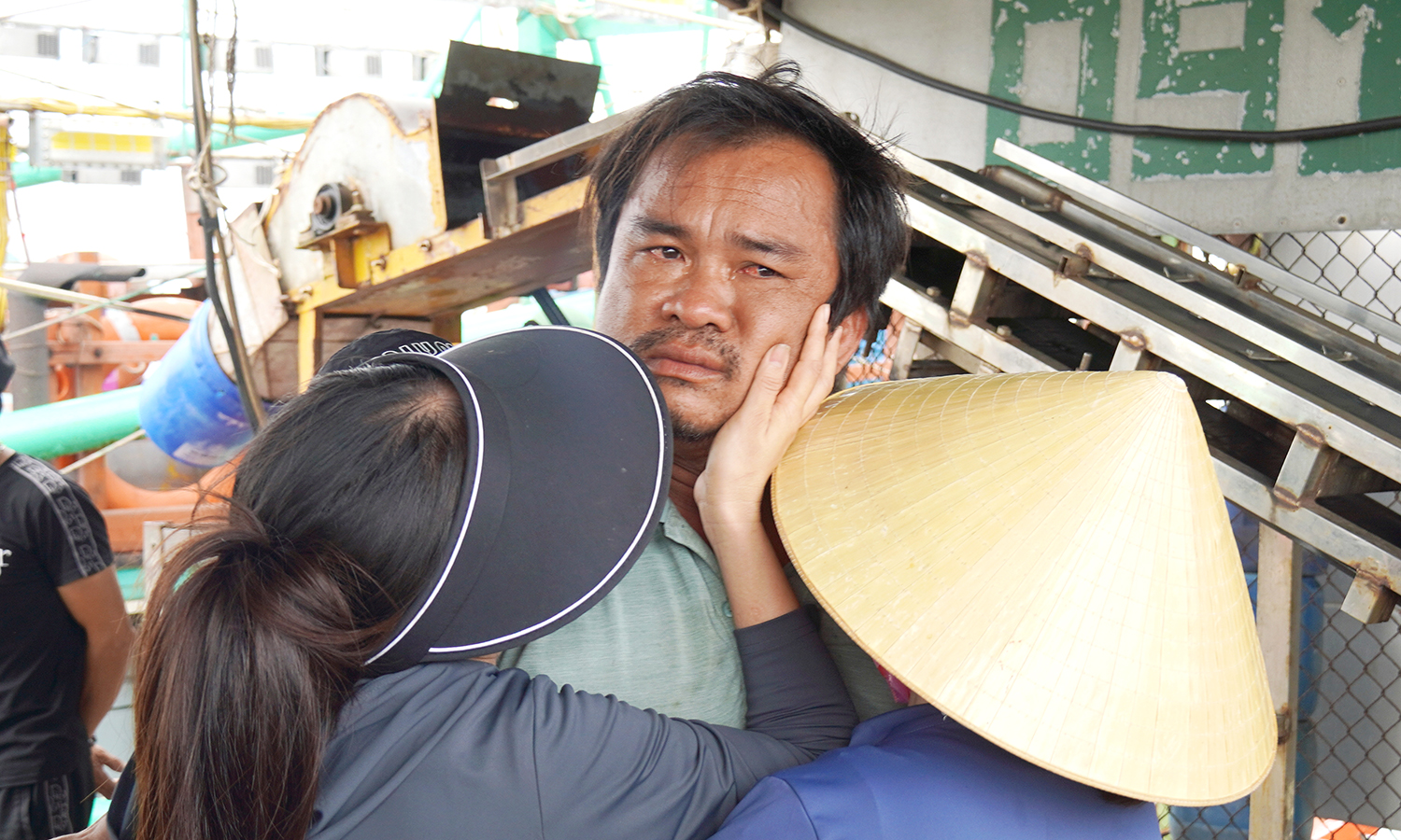 Mong chờ "phép màu" từ biển
