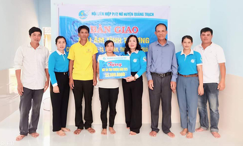 Tiếp sức cho phụ nữ yếu thế vươn lên