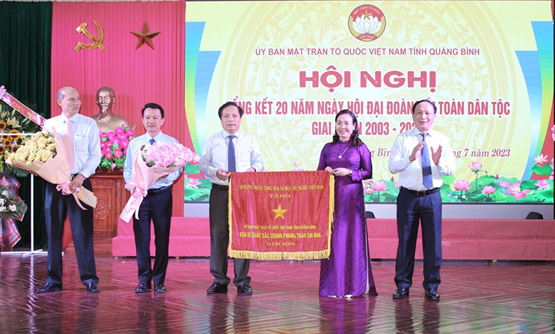 "Đoàn kết-Dân chủ-Đổi mới-Phát triển"