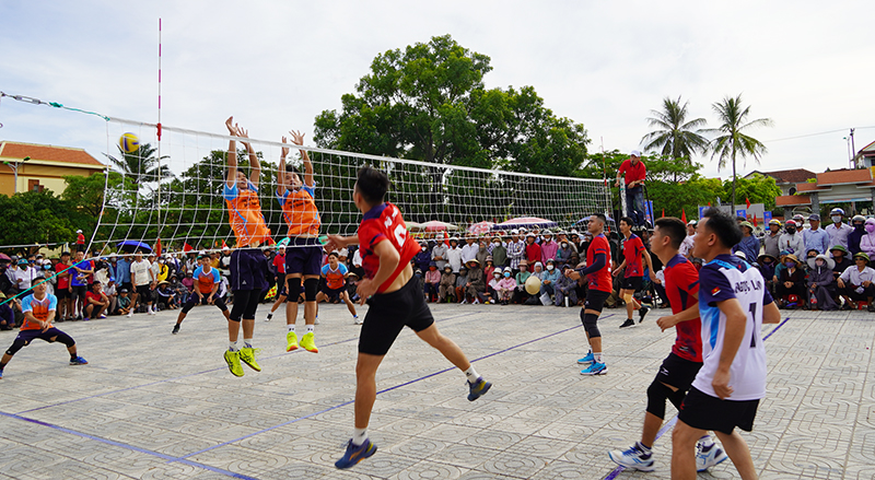 Khai mạc giải bóng chuyền nam huyện Bố Trạch lần thứ VII
