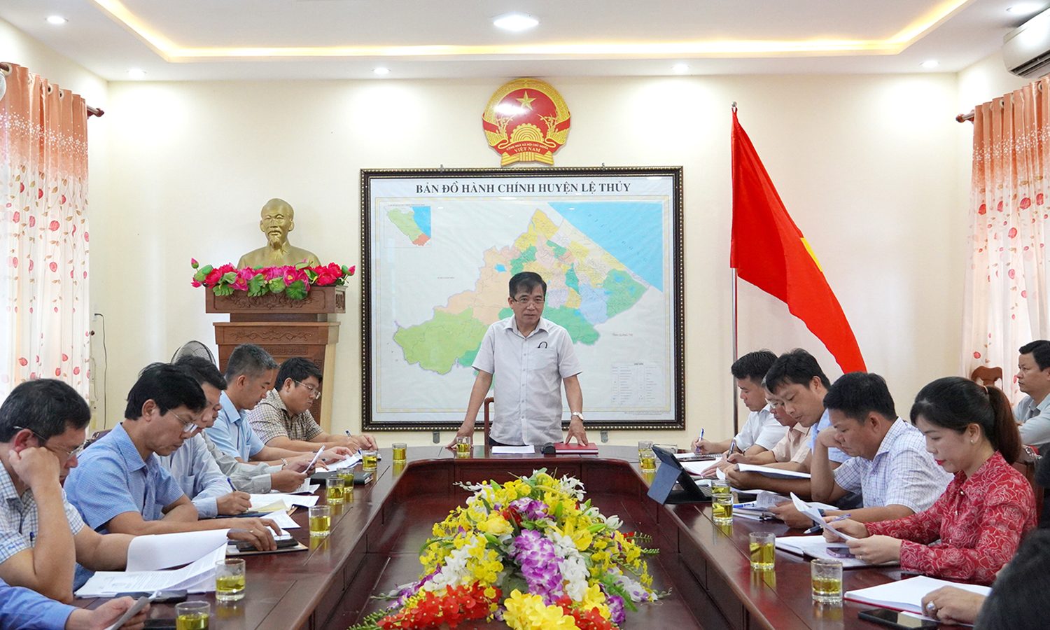 Lệ Thủy cần khẩn trương hoàn thành bàn giao mặt bằng dự án đường bộ cao tốc Bắc-Nam