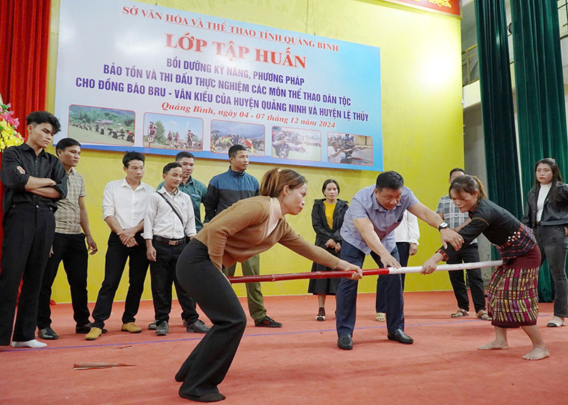 Bảo tồn và phát triển các môn thể thao dân tộc cho đồng bào Bru-Vân Kiều
