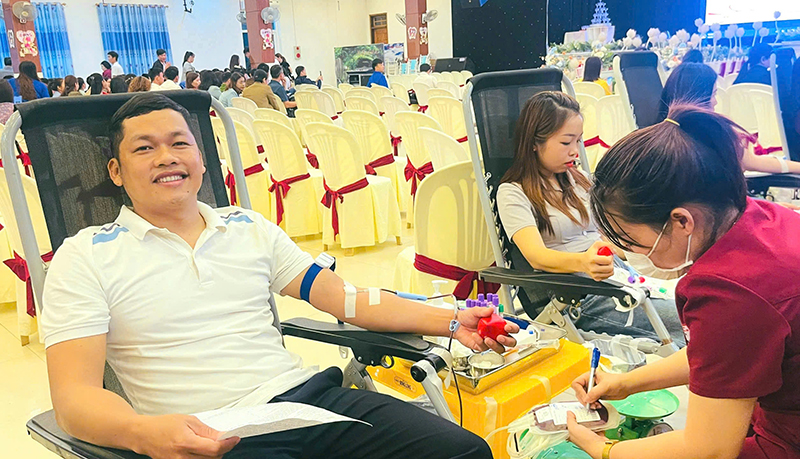 Minh Hóa: Tiếp nhận 365 đơn vị máu tình nguyện