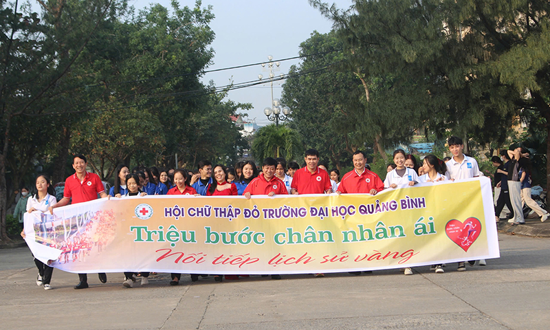 Phát động chiến dịch "Triệu bước chân nhân ái-Tiếp nối trang sử vàng"