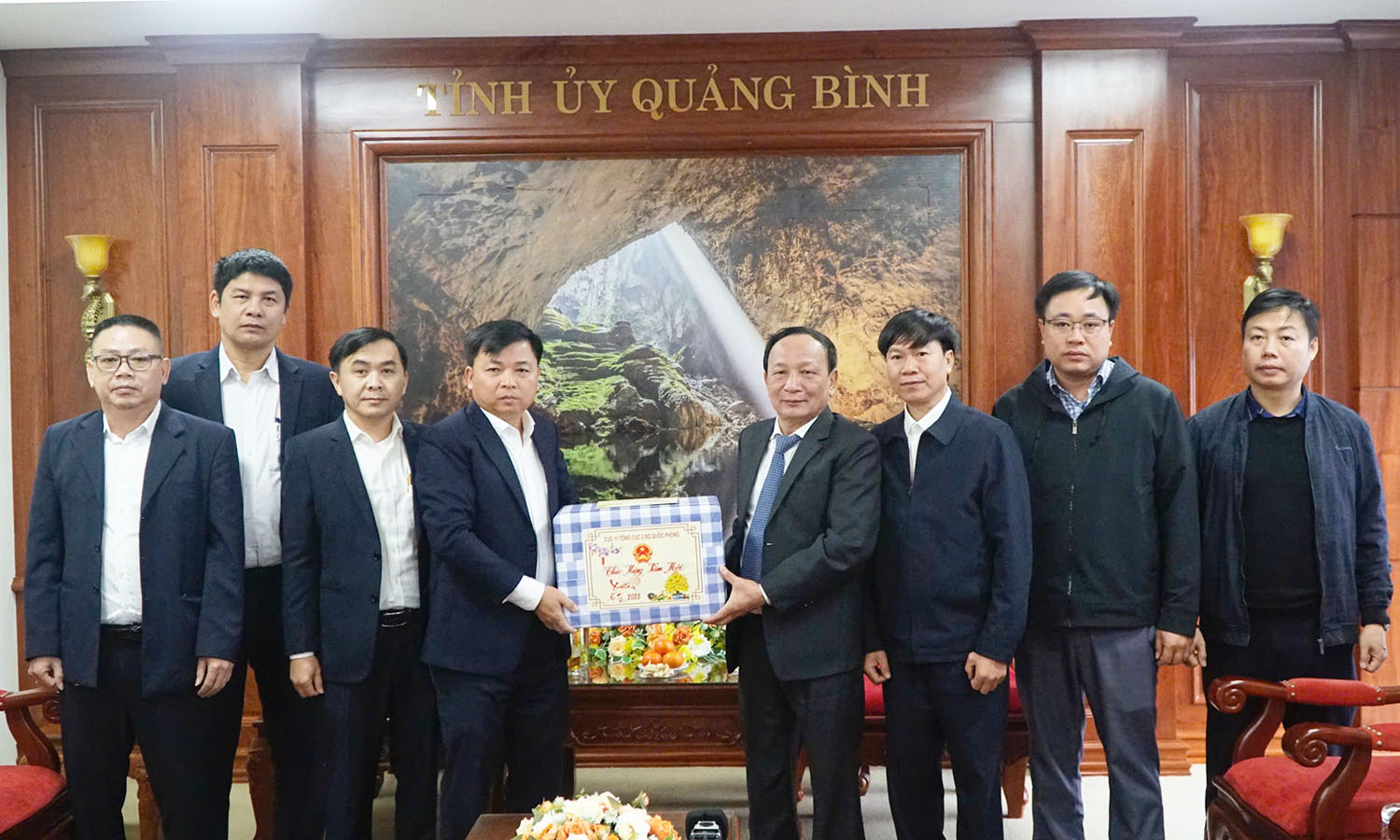 Cục 11, Tổng cục 2-Bộ Quốc phòng thăm, chúc Tết tỉnh Quảng Bình