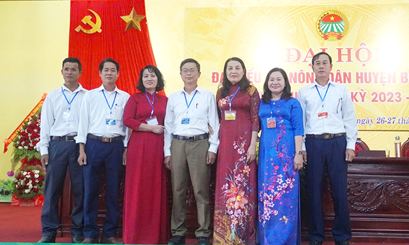 Bố Trạch: 15 cán bộ đăng ký nghỉ hưu trước tuổi