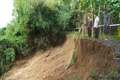 Cam Lộ: Hơn 270 hộ dân bị ảnh hưởng vì bờ sông Hiếu sạt lở