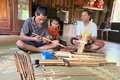 “Nghệ nhân” đa tài ở làng biển Tân Hải