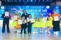 Gần 800 vận động viên tham gia giải khiêu vũ thể thao và đồng diễn