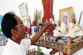 Biển xanh sông gấm thắm màu hòa bình