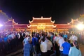 “THẮP LỬA” trên dòng sông thiêng